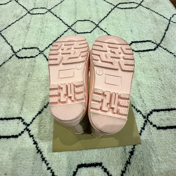 Jamie Kay boots BOGS Ugg 7c - Picture 8 of 9